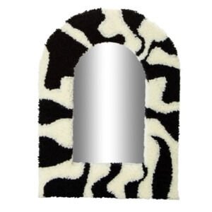Turfed mirror